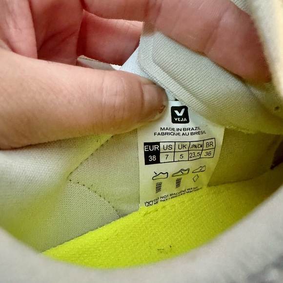 Veja V knit marlin sneakers - Picture 9 of 9